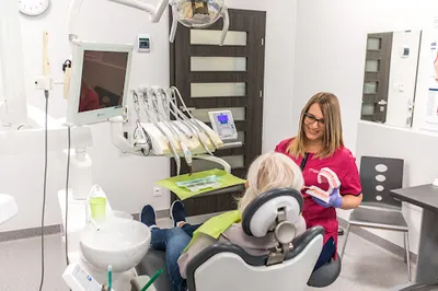 Dentysta Gniezno - Cezary Fryca | Stomatologia Estetyczna